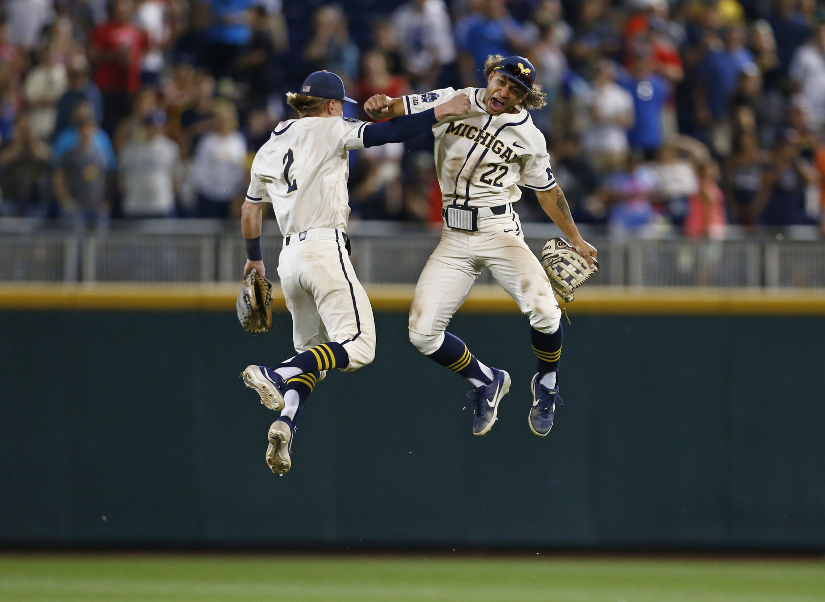 APTOPIX CWS Finals Baseball